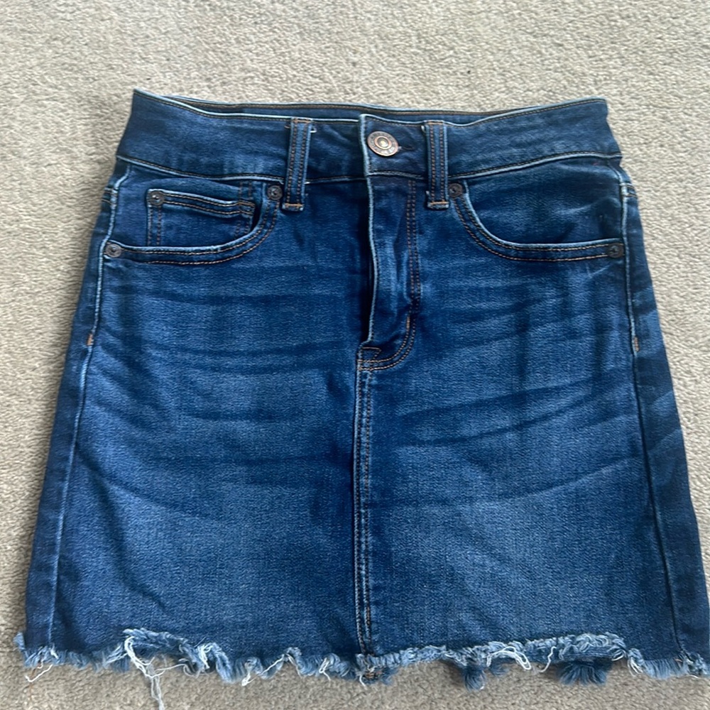 American Eagle Next Level Stretch Mini Skirt. Gently Worn